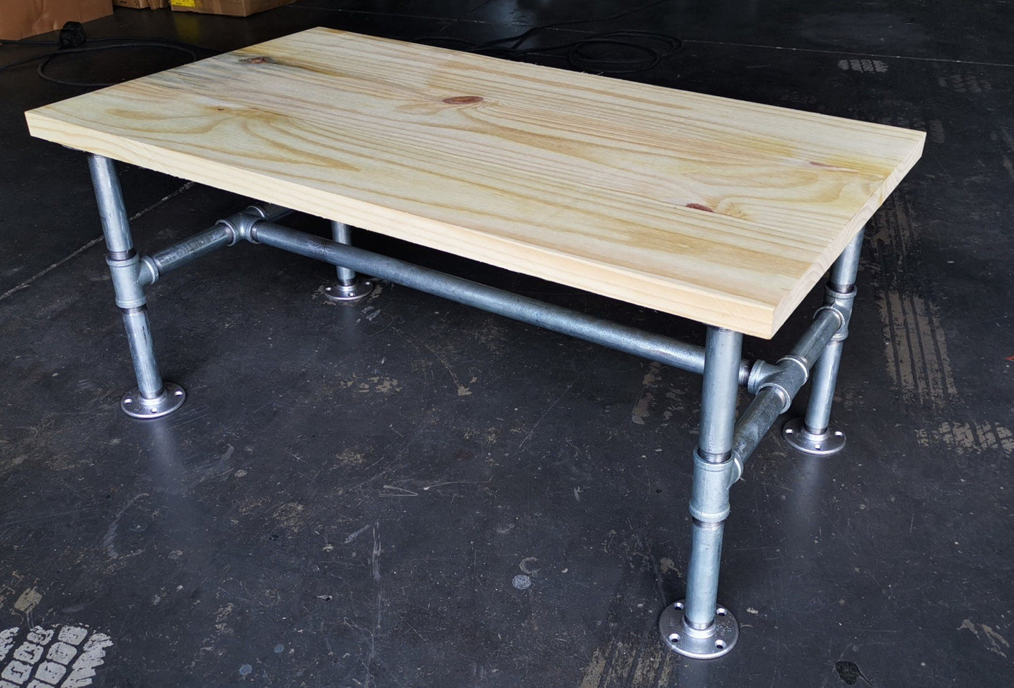 Coffee table pipe frame 20mm - to fit a 1000 x 550 wood top - Aluminium Flanges