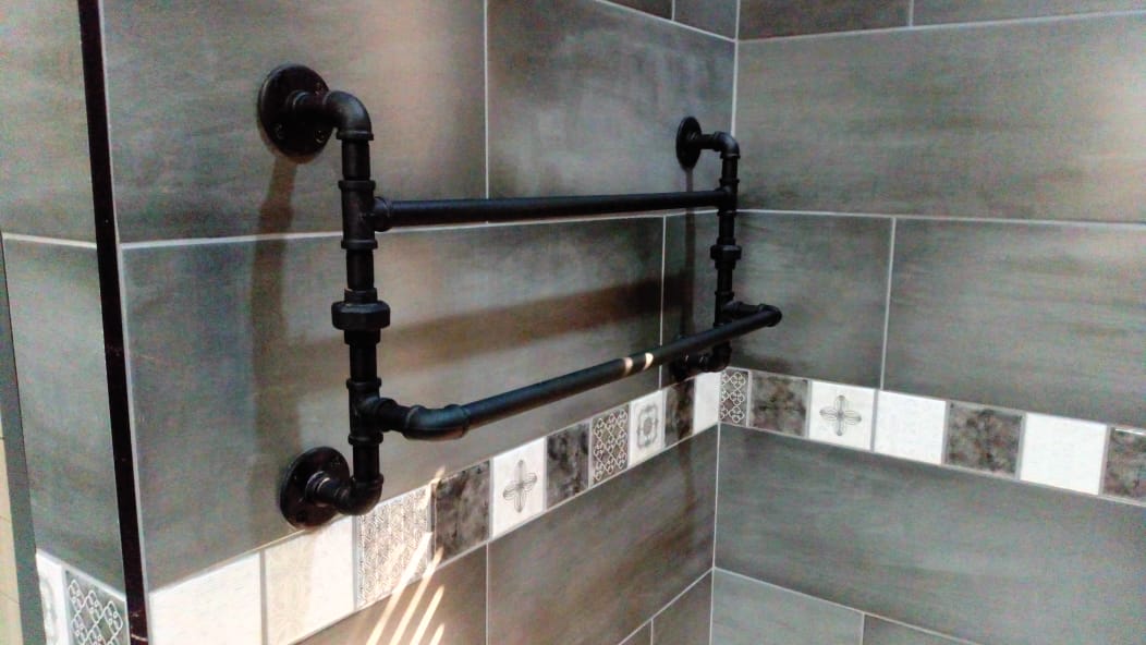 DIY Industrial Towel Rack Kit