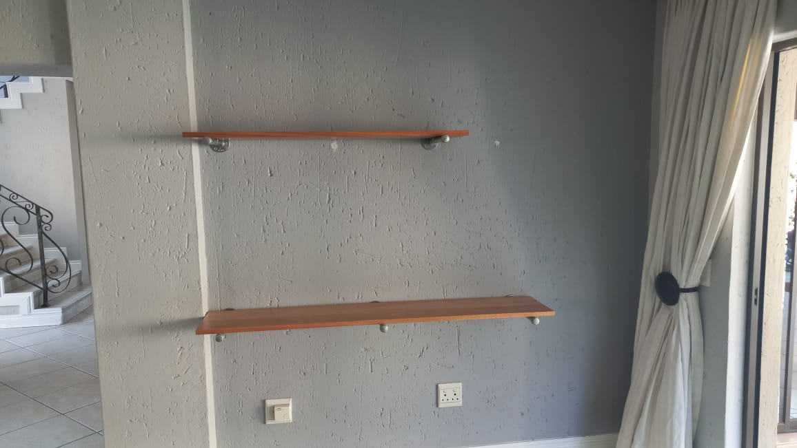 20mm Pipe Industrial Floating Shelf kit - for 300mm wide plank